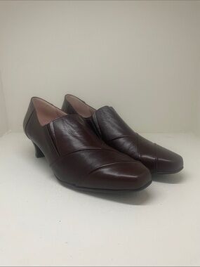 BeautiFeel Women's Dark Brown Leather Slip-On Low Heel Pumps